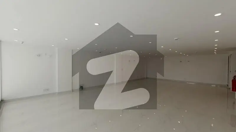 8 Marla Commercial Building Is Available For Rent In DHA