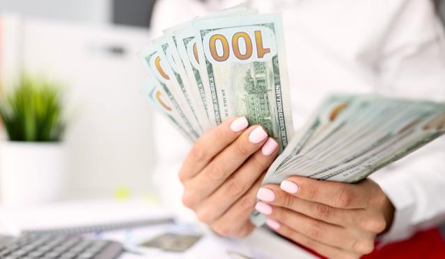 Take Out Short Term Loans Online to Get Rid of Debt