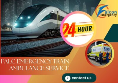 FALC-Emergency-Train-Ambulance-makes-booking-at-AC-compartments-02