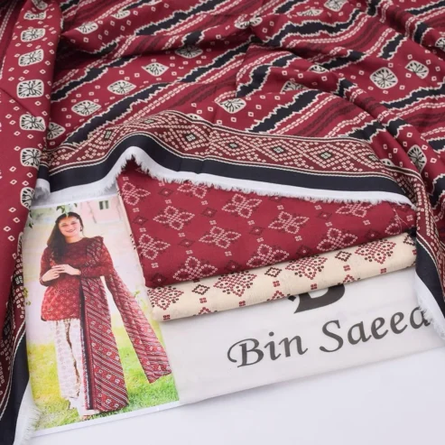 3 Pcs woman’s Unstitched Khaddar Printed Suit