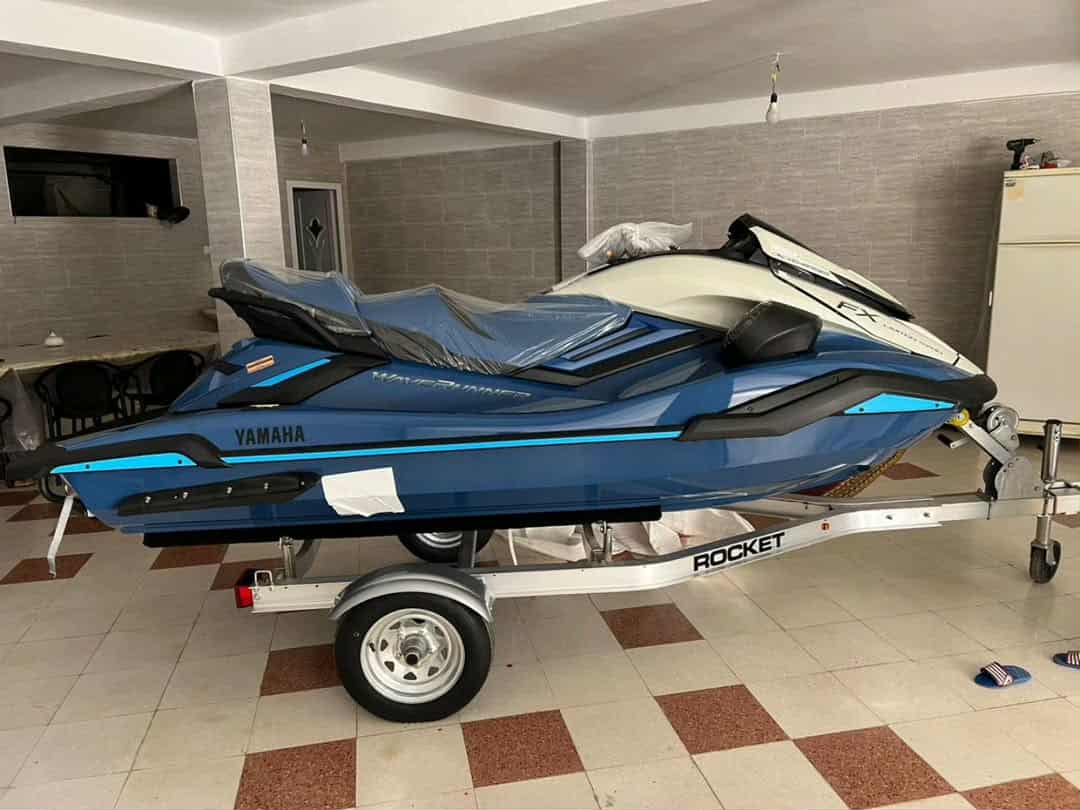 2025 Yamaha WaveRunner FX Cruiser SVHO Jetski