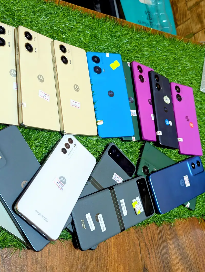 Motorola Mobile Collection Razr 40 Moto G Power Edge 2024 & G96