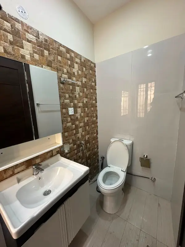 Studio Apartment Available in Mall of Gulberg – Easy Installment Optio