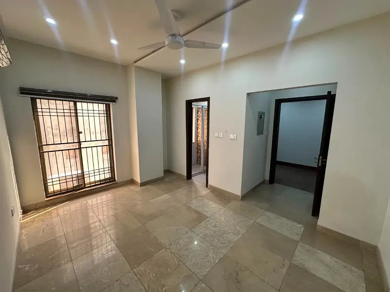 Studio Apartment Available in Mall of Gulberg – Easy Installment Optio