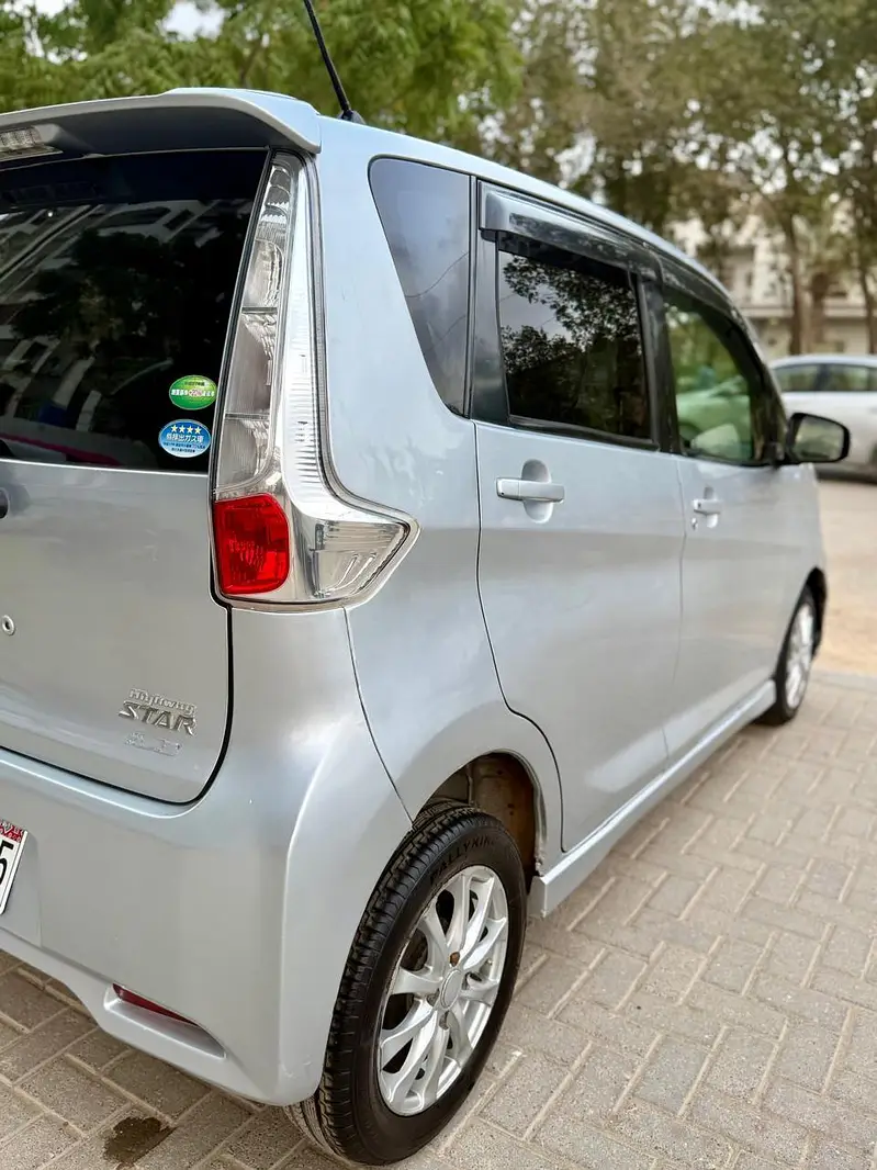 Nissan Dayz Highway Star – Japanese Hatchback for Sale