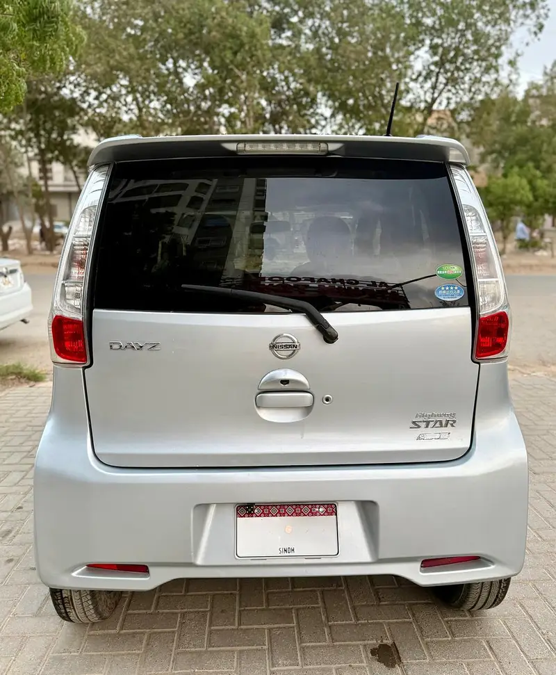 Nissan Dayz Highway Star – Japanese Hatchback for Sale