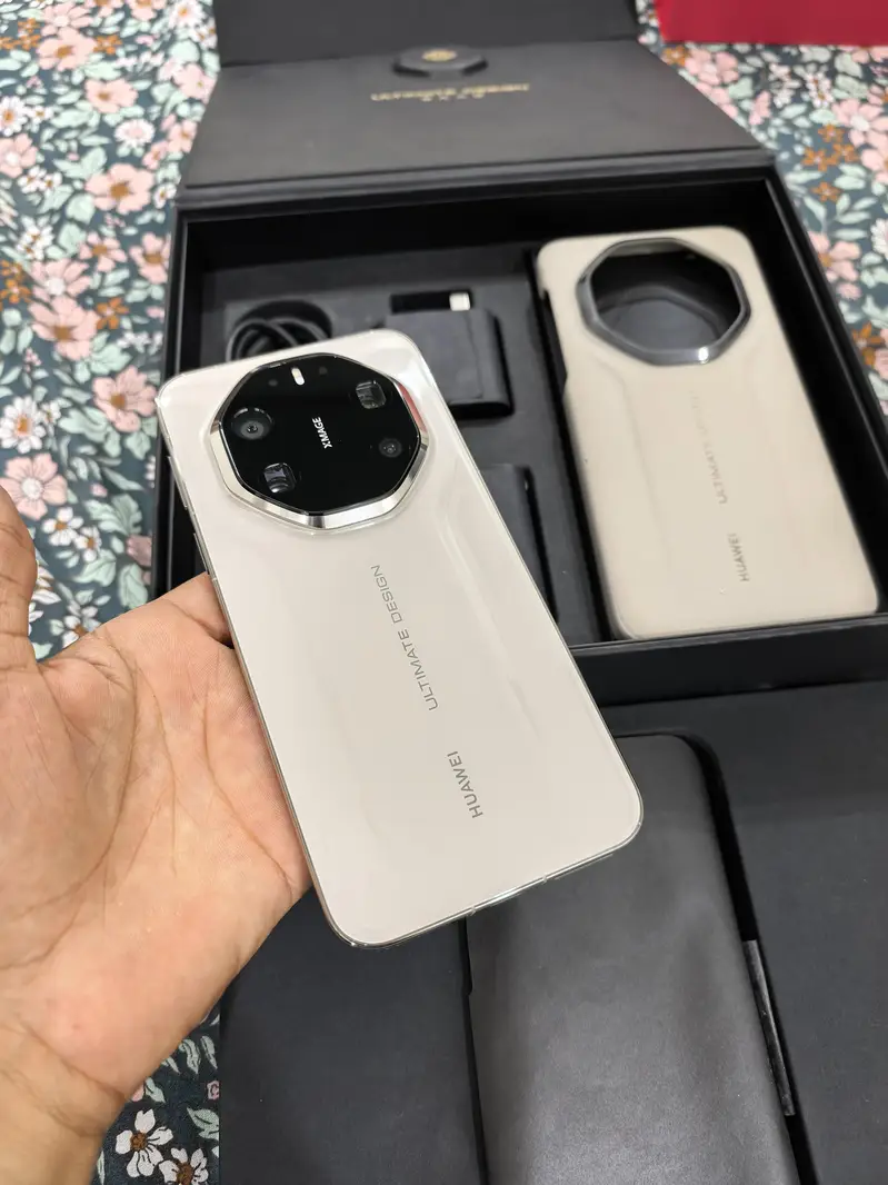Huawei Mate 80 RS Ultimate Design Non PTA – 20GB RAM, 1TB Storage