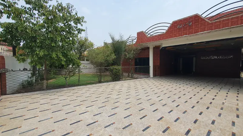 1 Kanal Residential Floor for Rent – Ready to Move