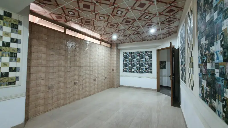 1 Kanal Residential Floor for Rent – Ready to Move