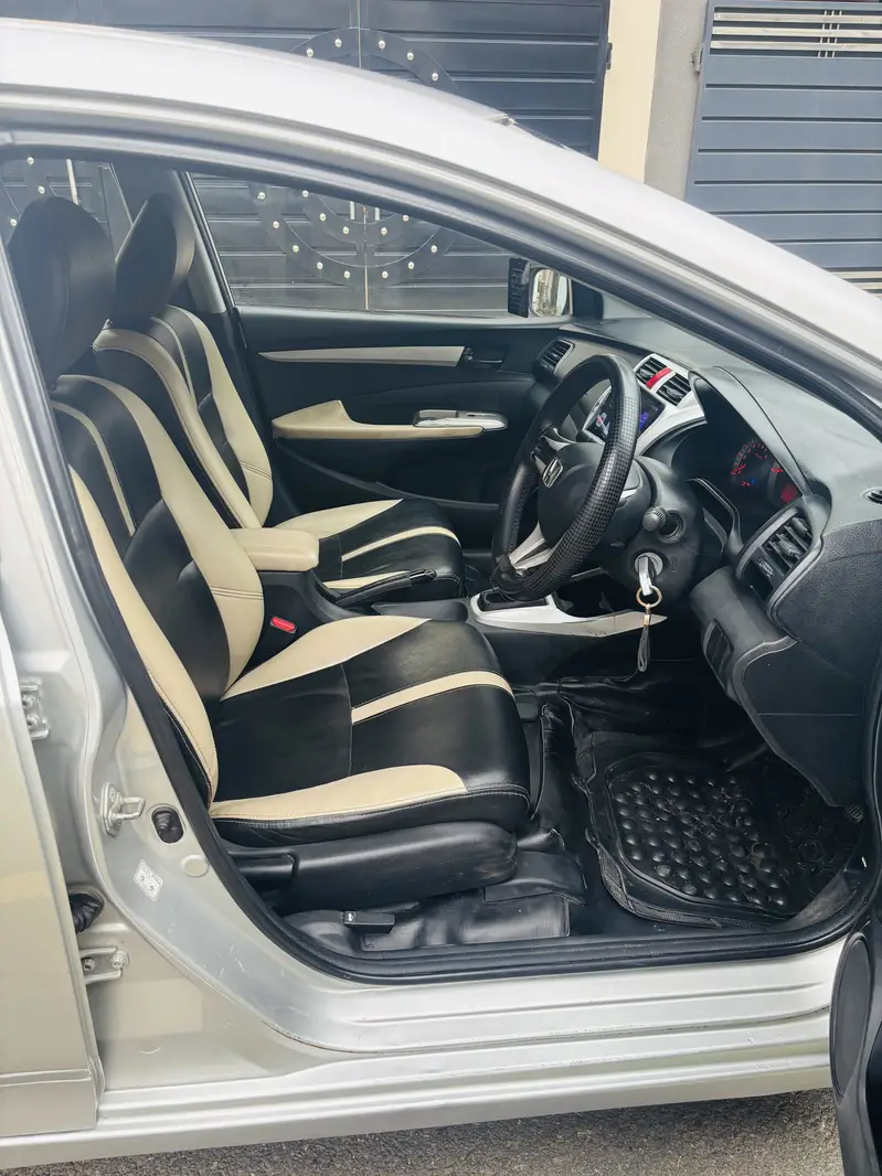Honda City 2011 Manual 1.3 for Sale in Pakistan – Genuine Condition