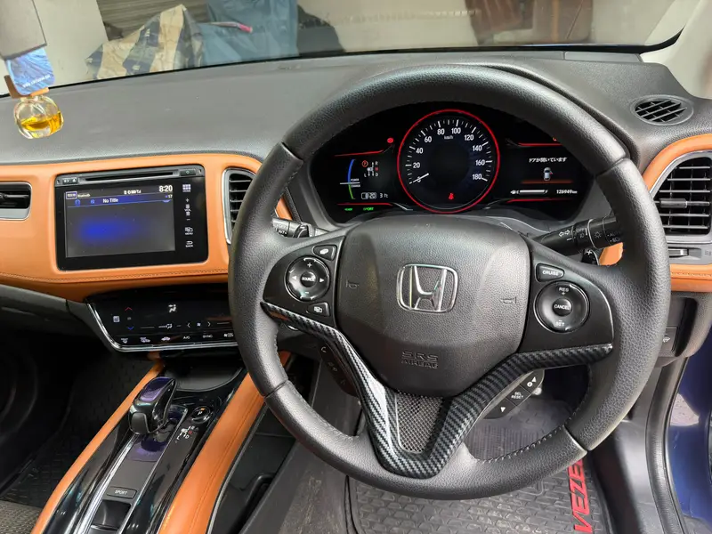Honda Vezel 2014 Z Sensing for Sale in Pakistan – Genuine Condition