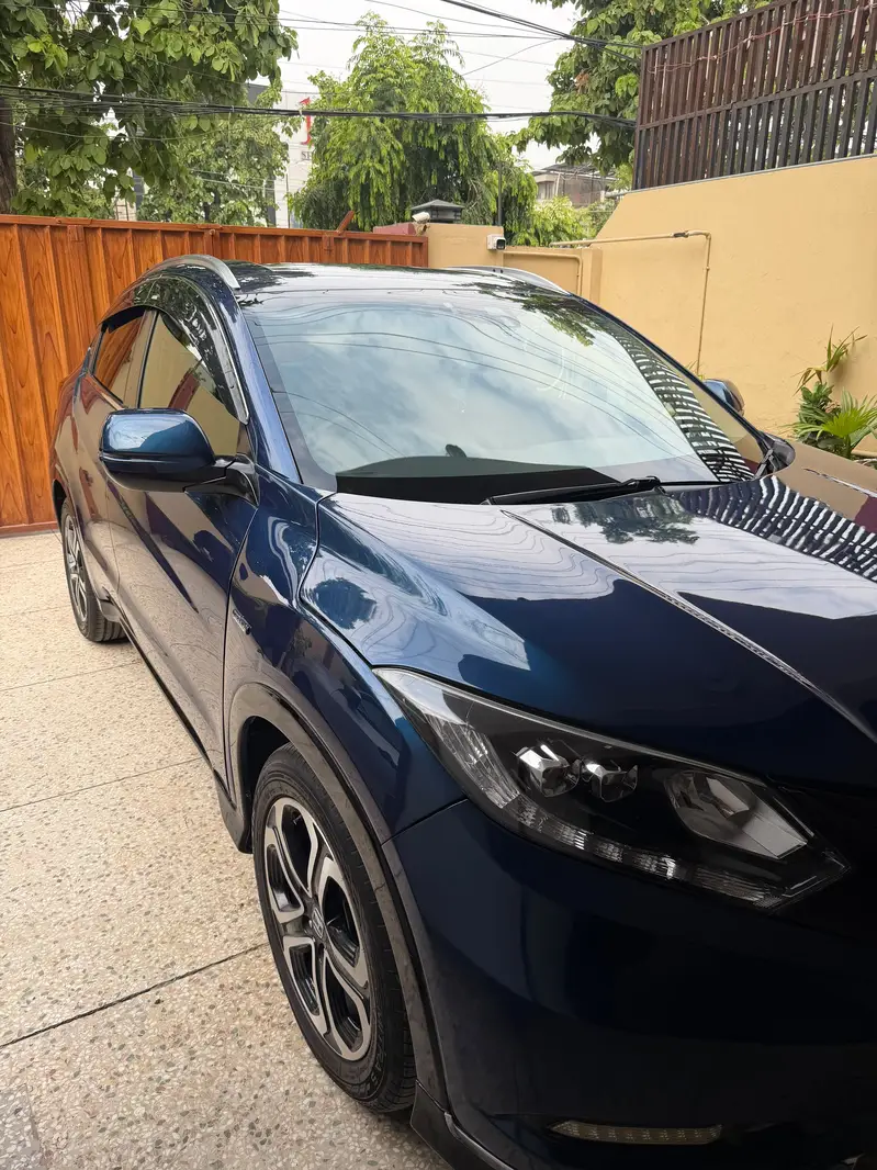 Honda Vezel 2014 Z Sensing for Sale in Pakistan – Genuine Condition