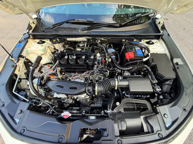 2024 White Honda Civic RS for Sale in Pakistan – Burgundy Interior