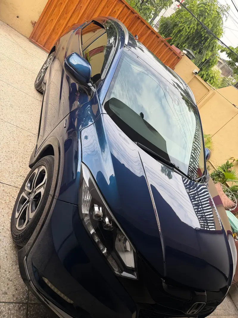 Honda Vezel 2014 Z Sensing for Sale in Pakistan – Genuine Condition