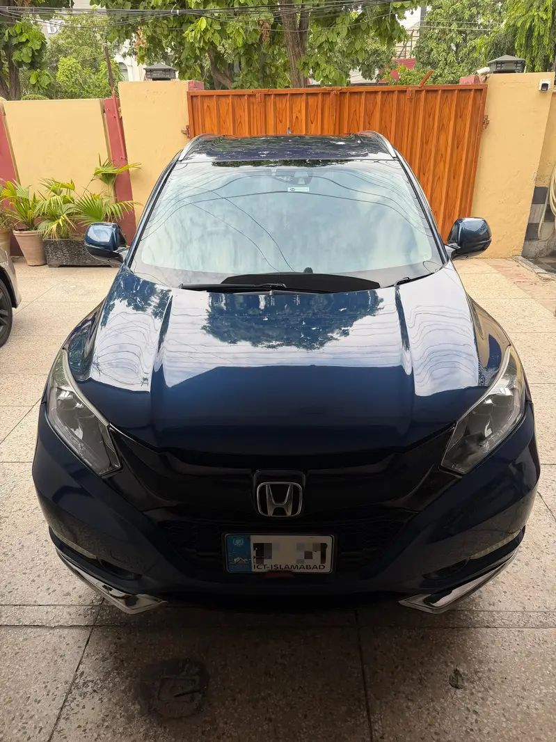Honda Vezel 2014 Z Sensing for Sale in Pakistan – Genuine Condition
